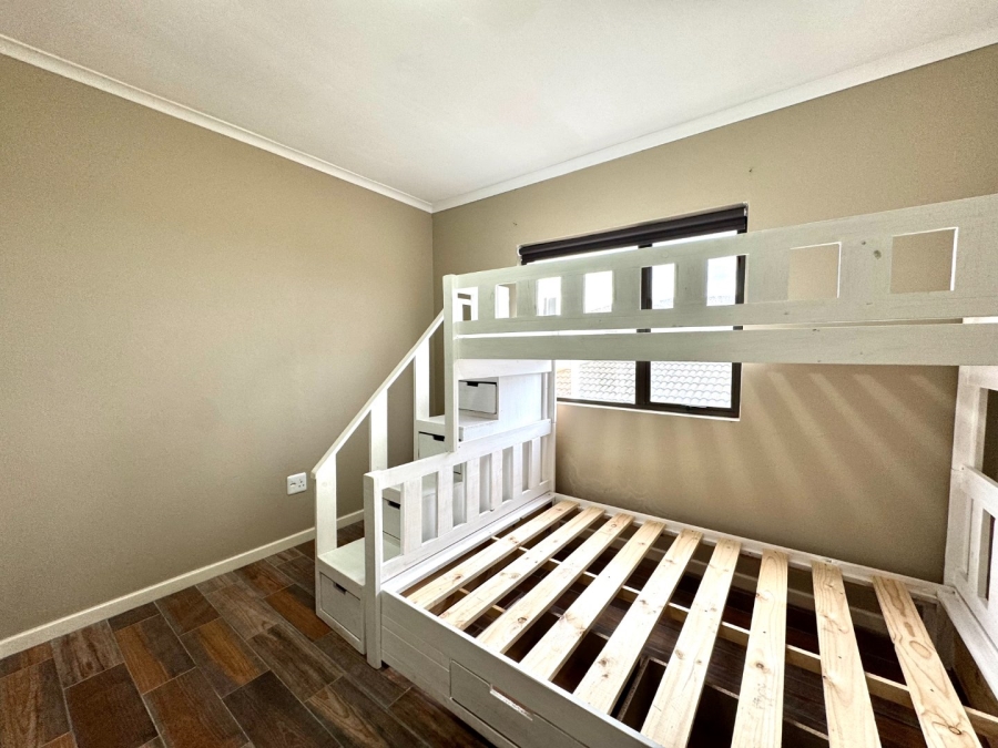 To Let 3 Bedroom Property for Rent in Bluewater Bay Eastern Cape